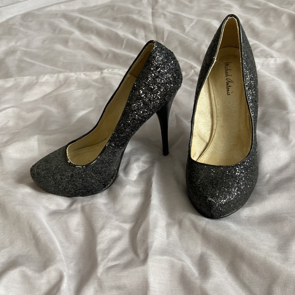 Micheal Antonio Heels - Picture 2 of 2
